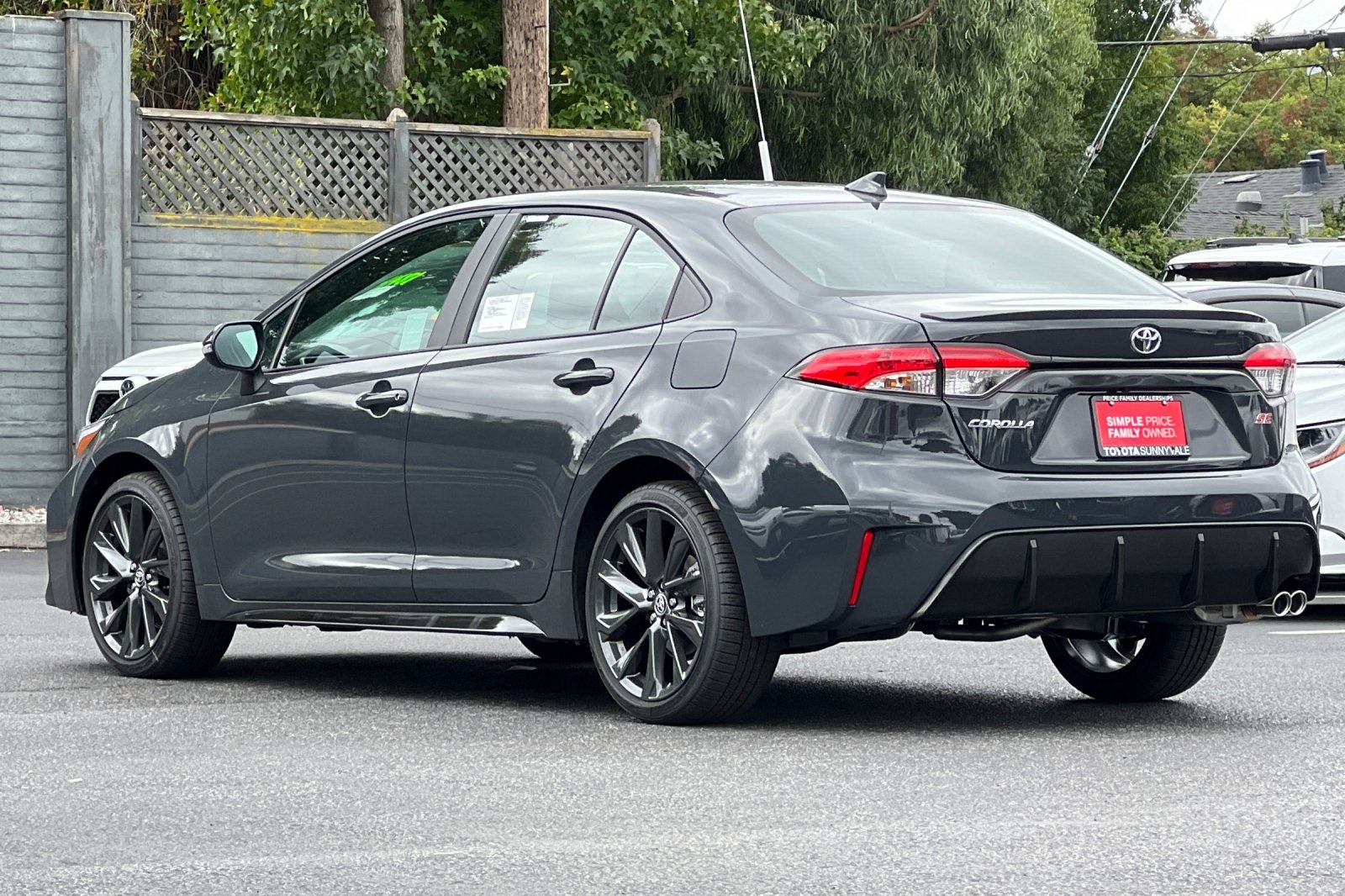 2026 Toyota Corolla SE photo 6