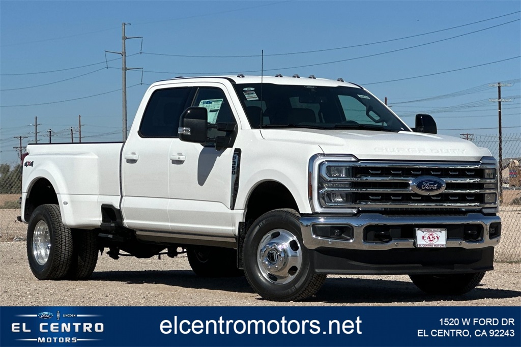 2026 Ford F-350 Super Duty Lariat's photo