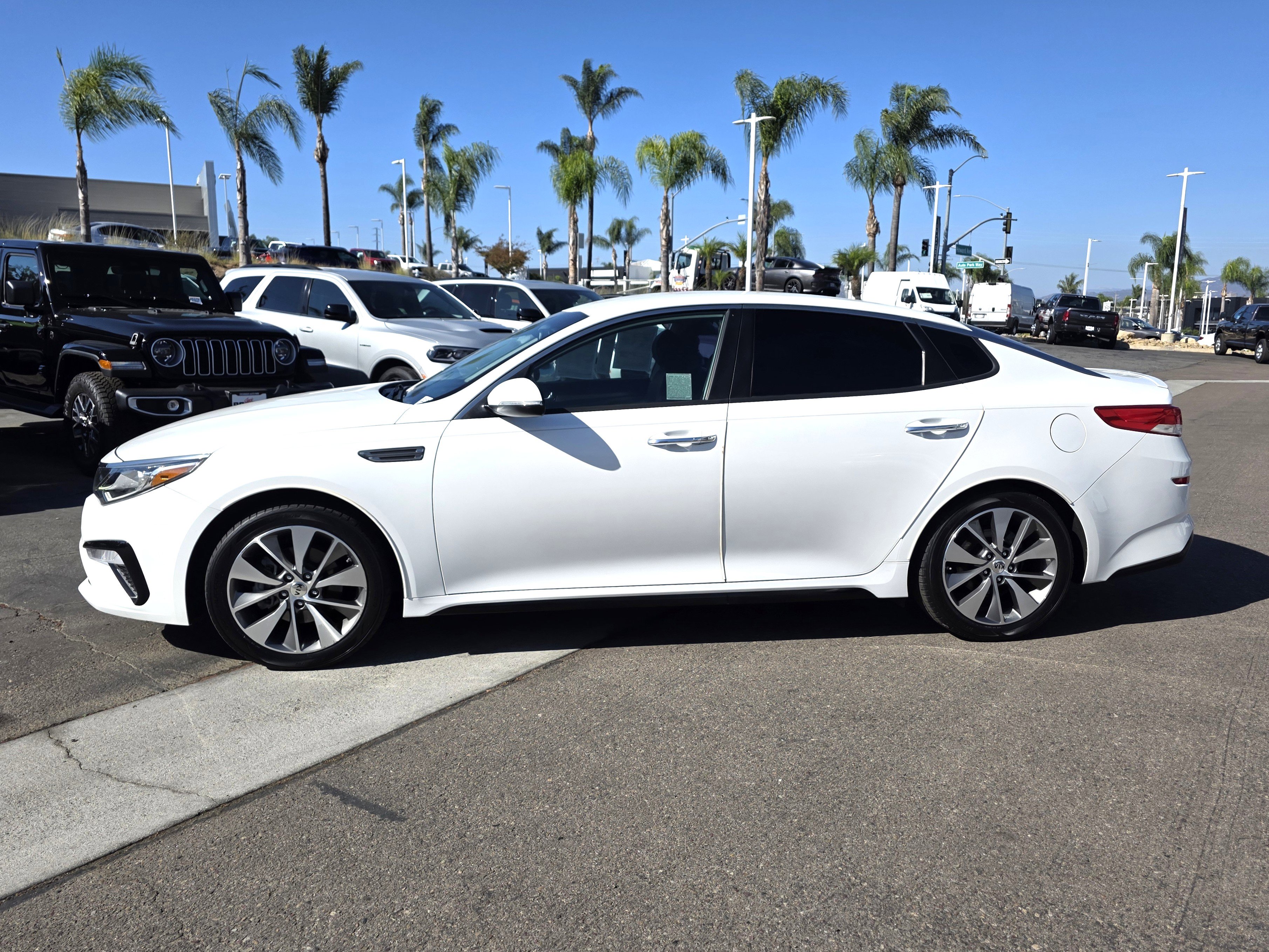 Used 2019 Kia Optima S with VIN 5XXGT4L30KG290826 for sale in Escondido, CA