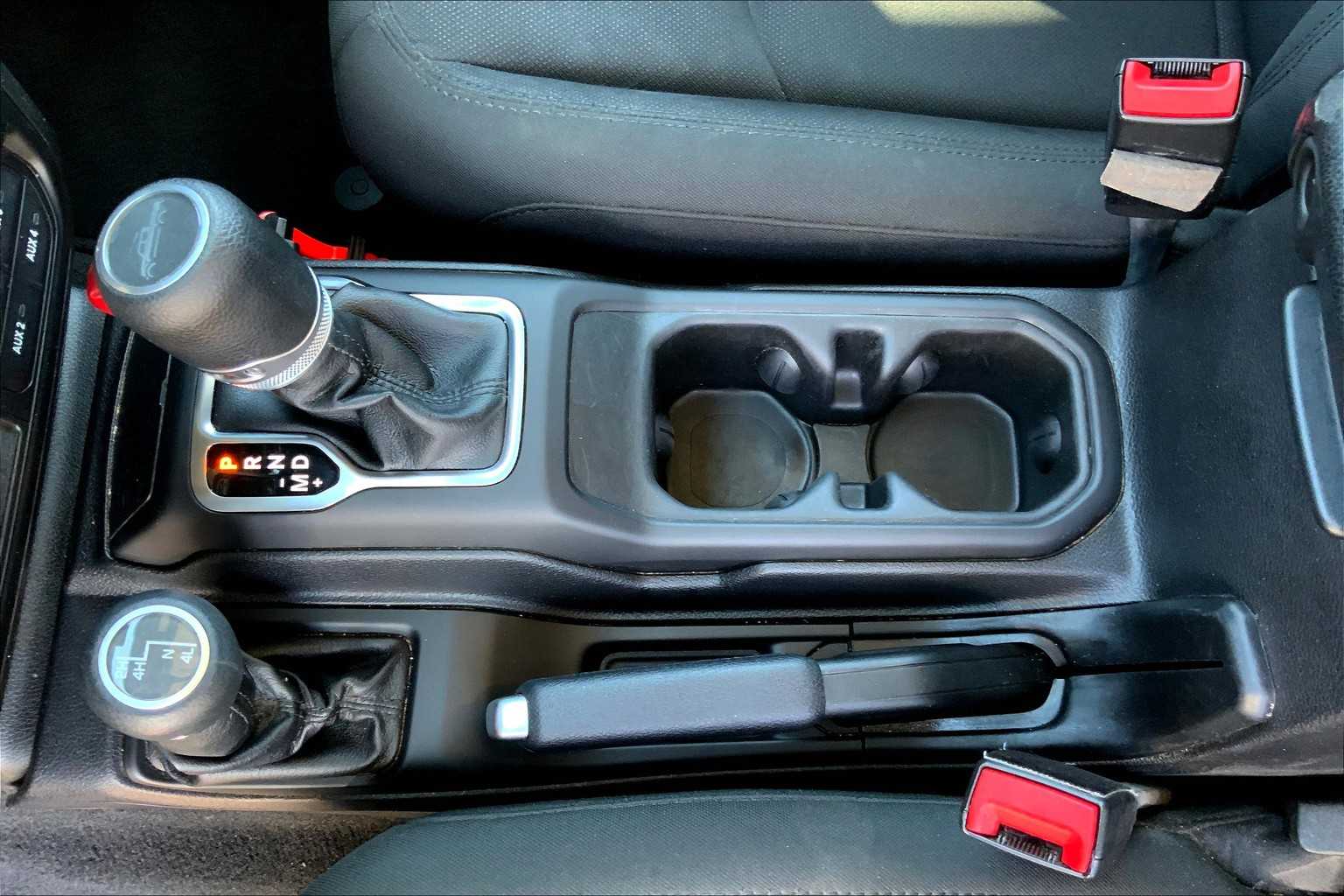 2020 Jeep Gladiator Sport S photo 13