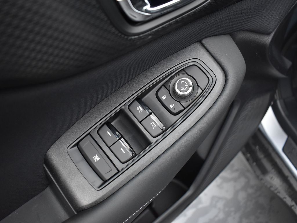 2025 Subaru Outback Premium photo 5