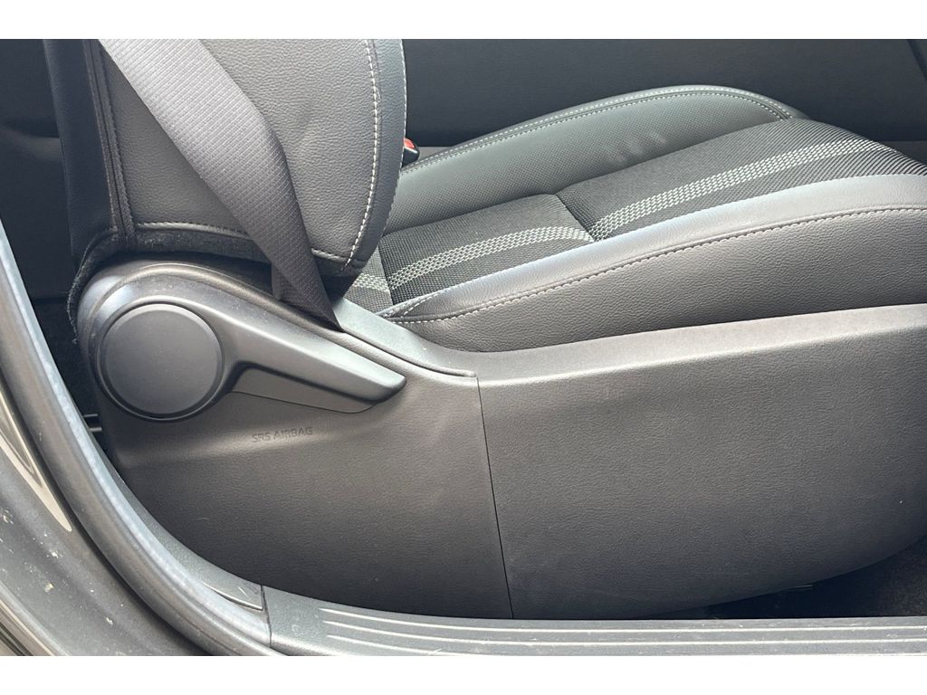2024 Mazda CX-50 2.5 S Preferred photo 21