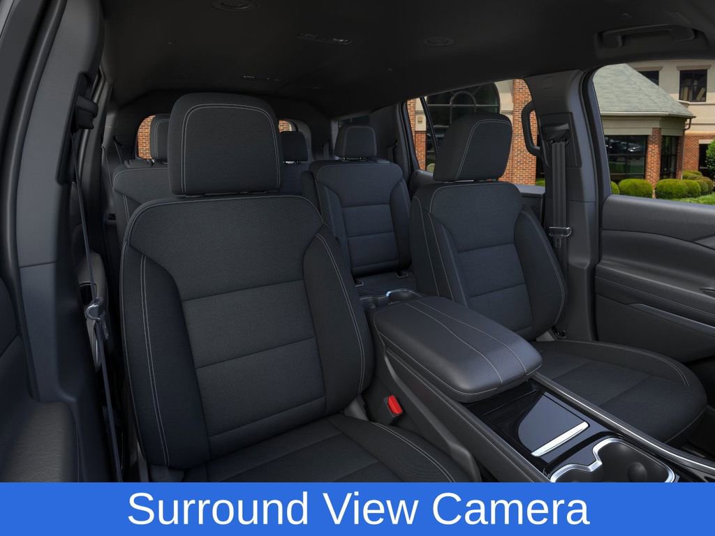 2025 Chevrolet Traverse photo 13