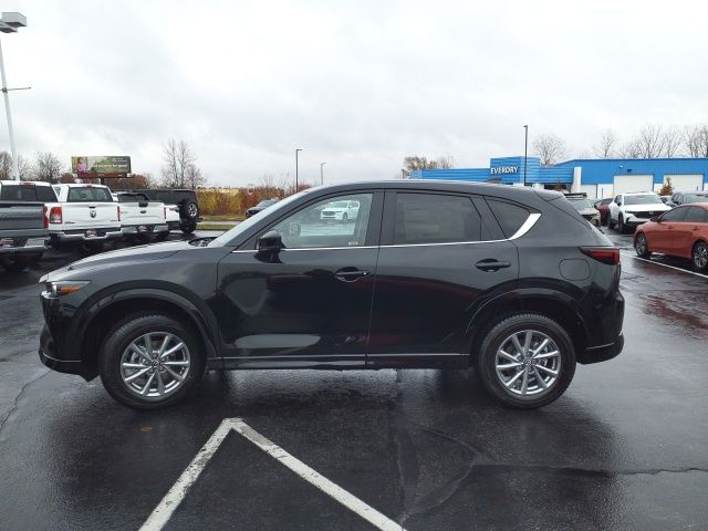 2025 Mazda CX-5 2.5 S Preferred photo 2