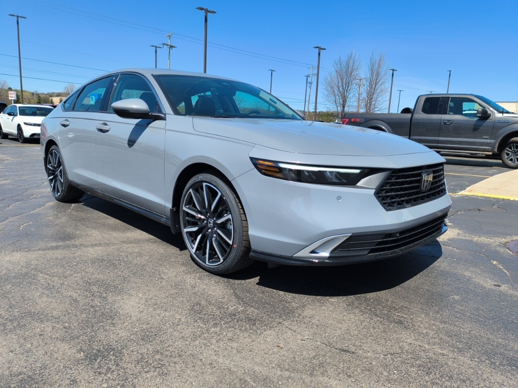 2025 Honda Accord Hybrid Touring photo 4