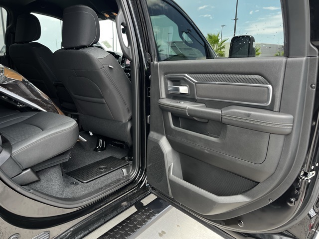 2025 Ram 2500 Lone Star photo 18