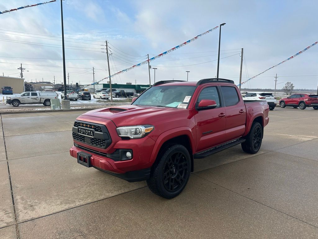 2019 Toyota Tacoma 4x4 TRD Sport Double Cab V6 photo 3