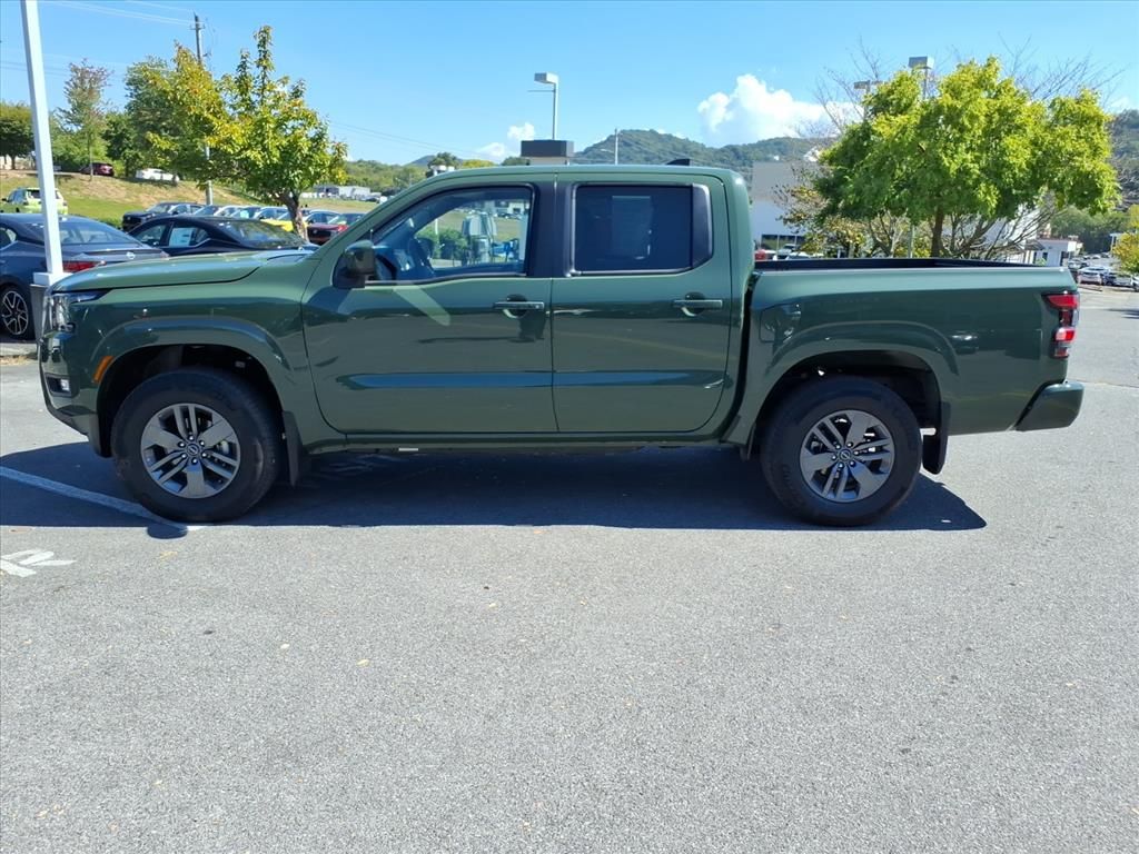 2025 Nissan Frontier SV photo 6