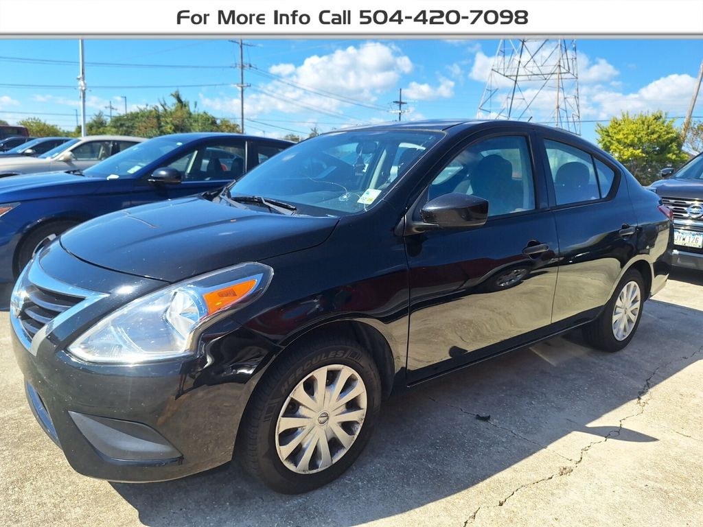 2019 Nissan Versa Sedan S Plus
