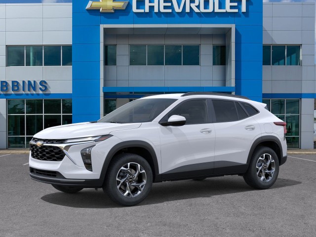 2026 Chevrolet Trax LT photo 2