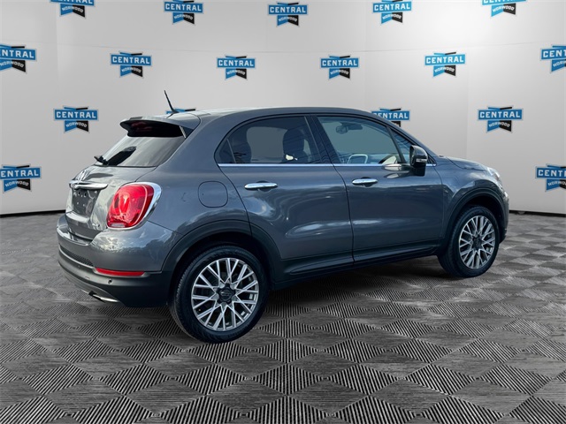 2017 Fiat 500X Lounge photo 2