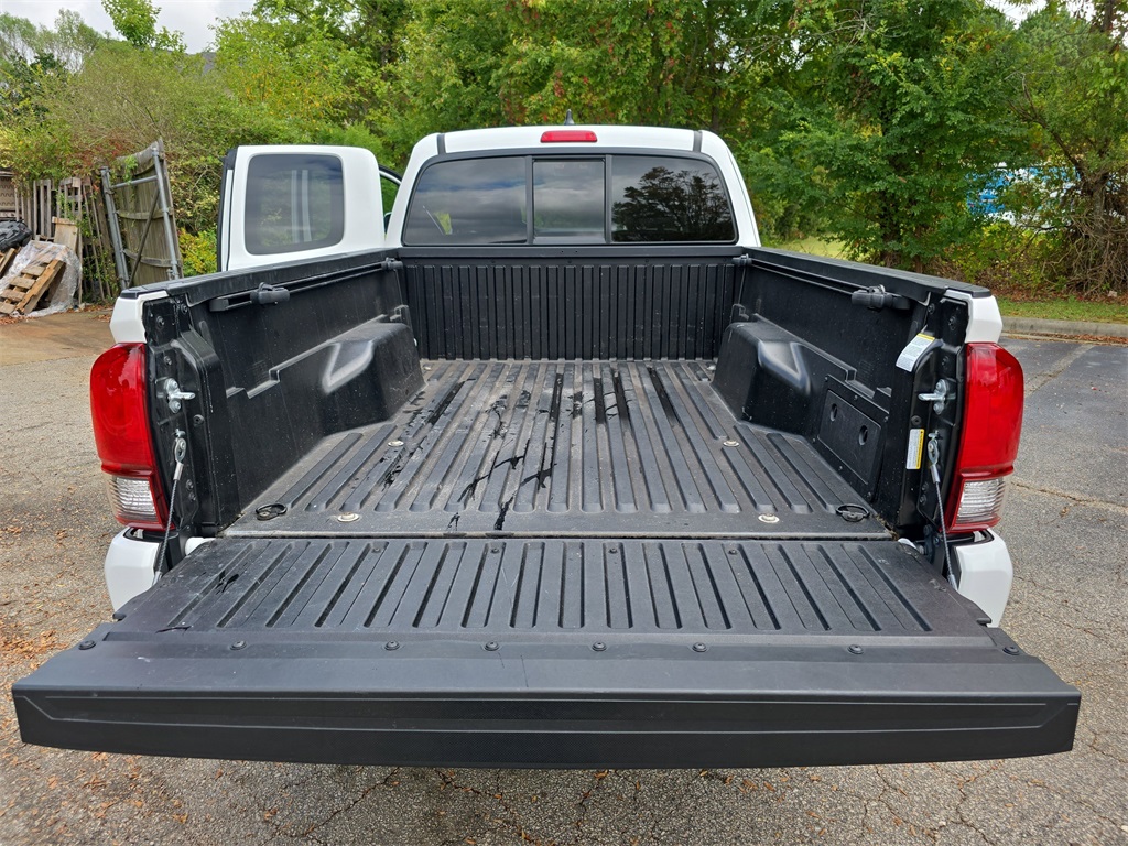 2023 Toyota Tacoma SR 4x4 Access Cab photo 12