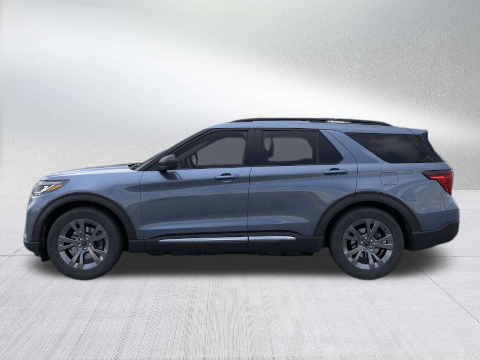 2025 Ford Explorer photo 4