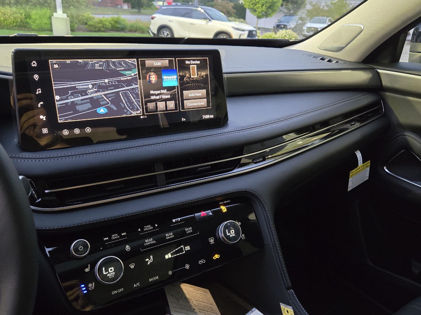 2026 Infiniti QX60 Luxe photo 31