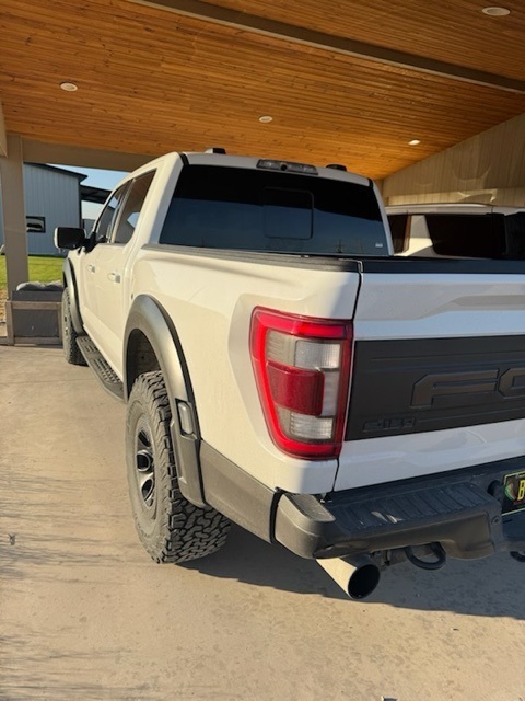 2023 Ford F-150 Raptor photo 3