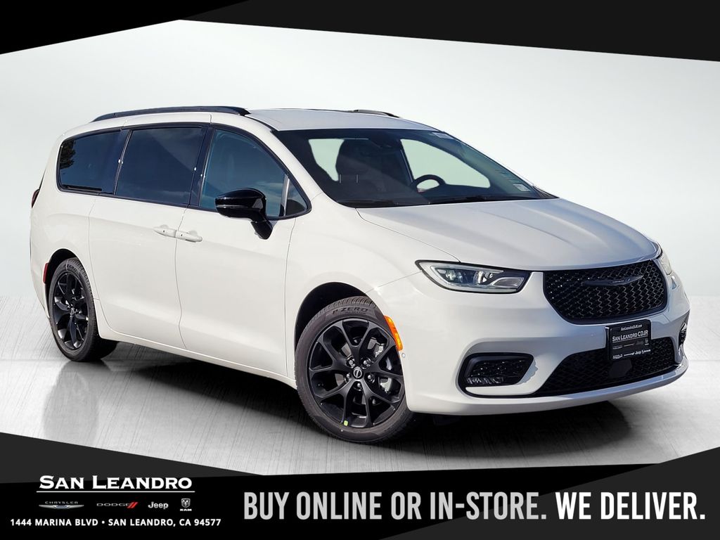 2026 Chrysler Pacifica