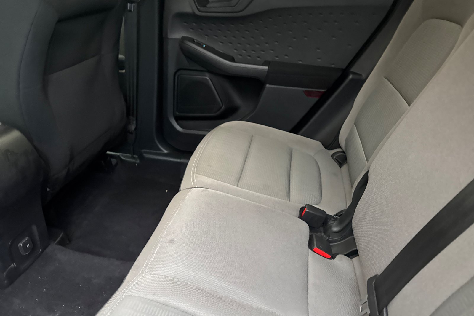 2020 Ford Escape S photo 4