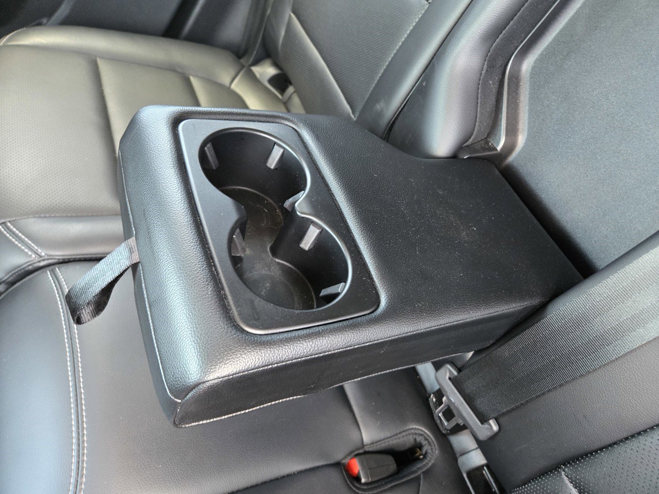2020 Ford Escape SE Sport Hybrid photo 30