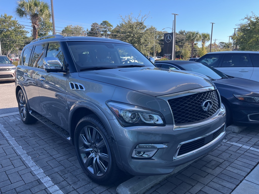 2017 Infiniti QX80 photo 3