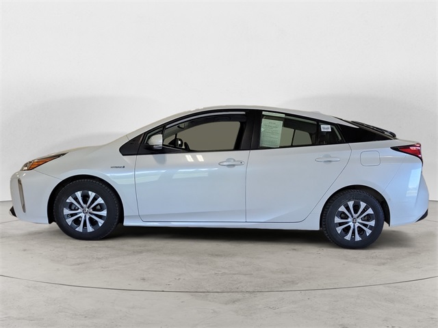 Used 2021 Beige Toyota XLE AWD-e image 2