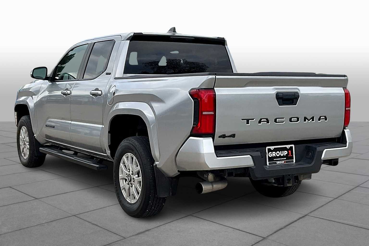 2024 Toyota Tacoma SR5 photo 10