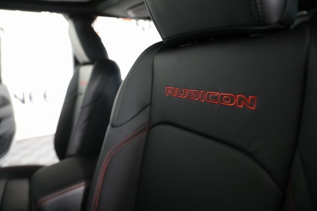 2025 Jeep Wrangler Rubicon photo 17