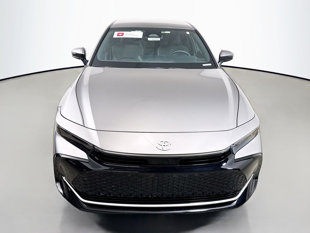 2023 Toyota Crown XLE photo 2