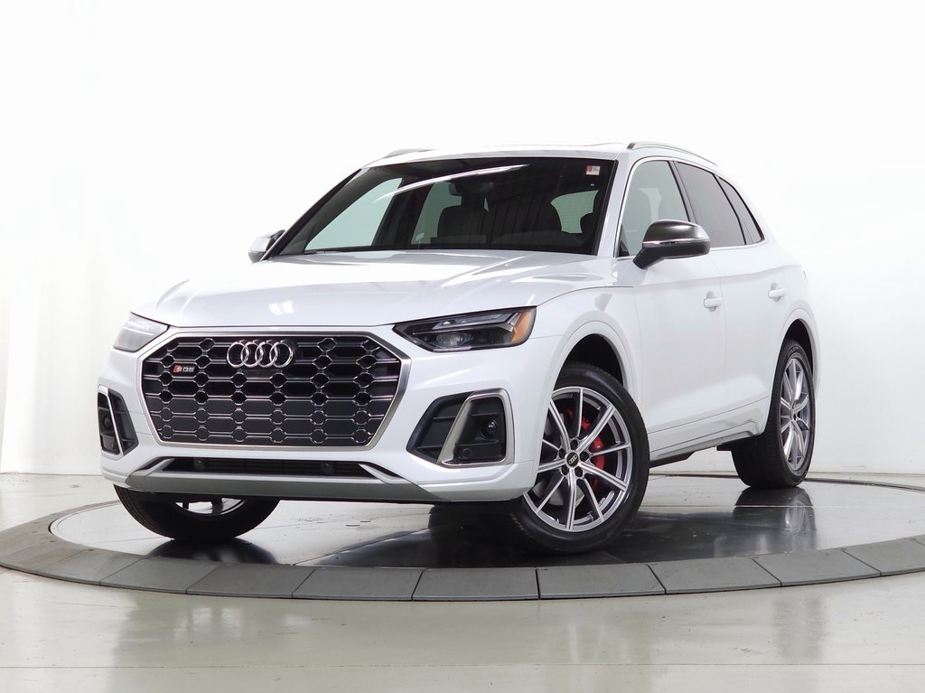 2025 Audi SQ5 Premium Plus's photo