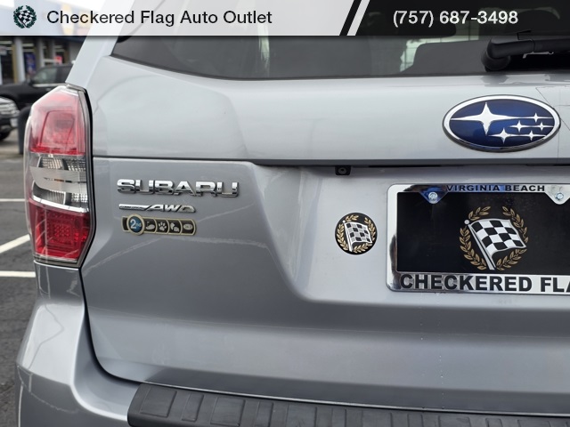 2016 Subaru Forester 2.5i Premium photo 16