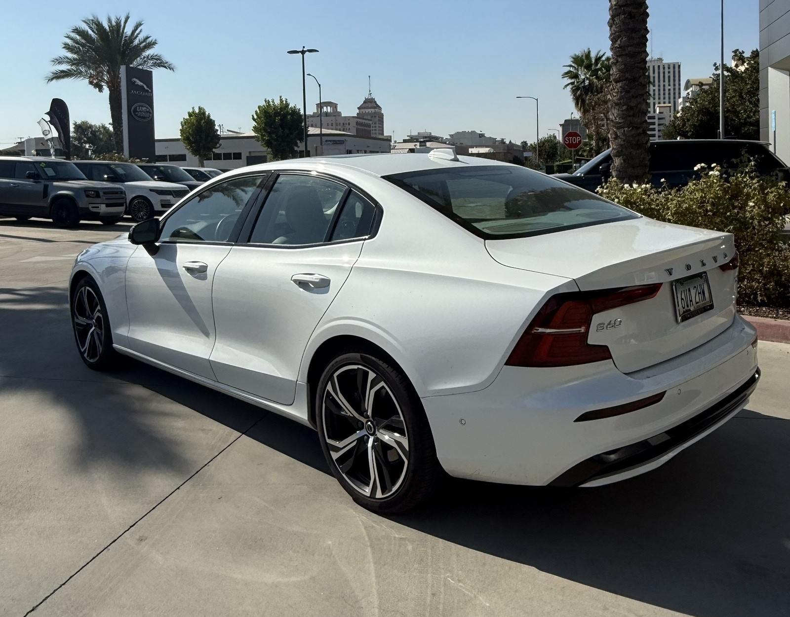 2024 Volvo S60 B5 Plus photo 3