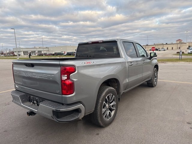 2023 Chevrolet Silverado 1500 LT photo 3