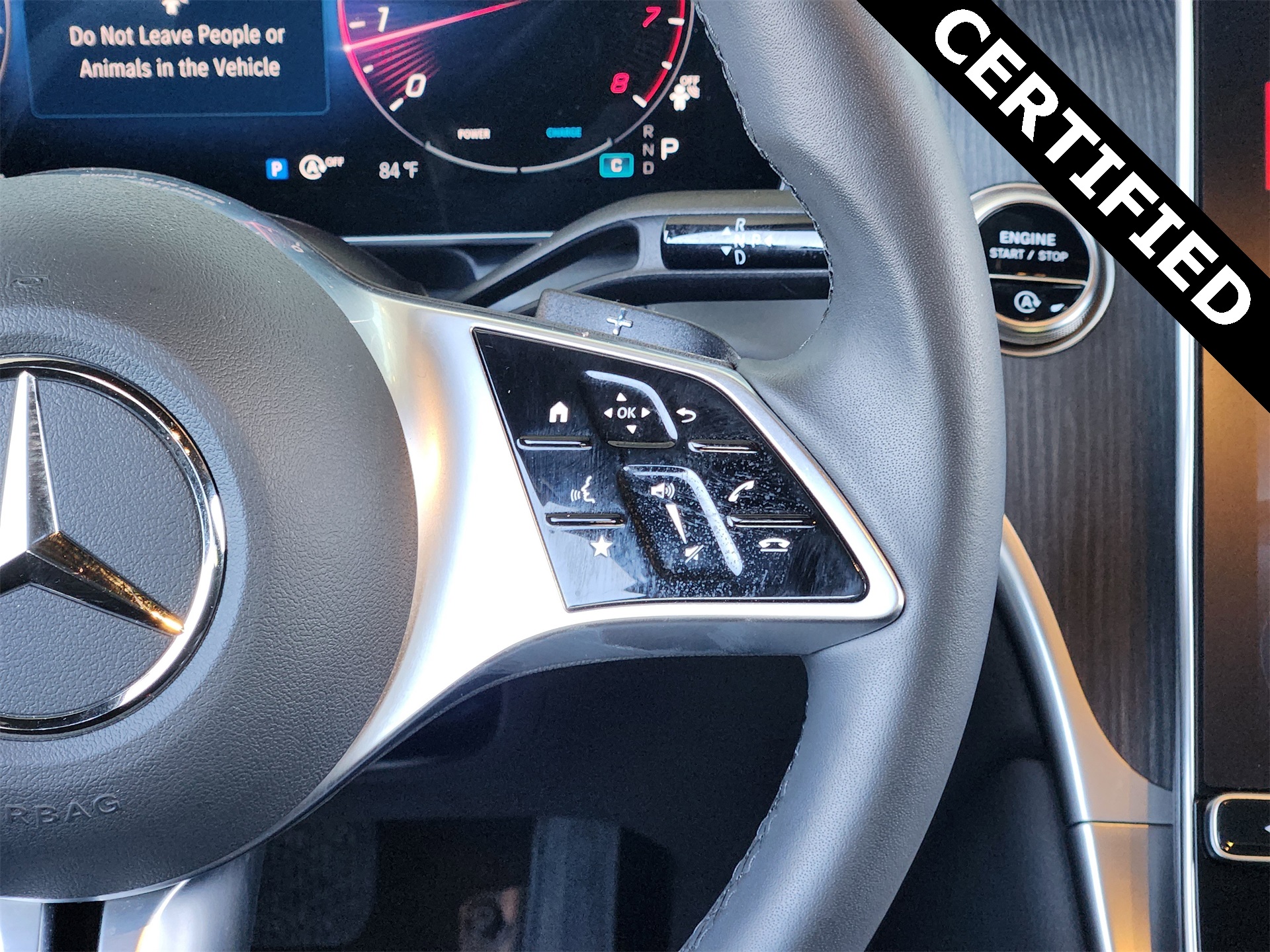 2025 Mercedes Benz GLC 300 photo 24