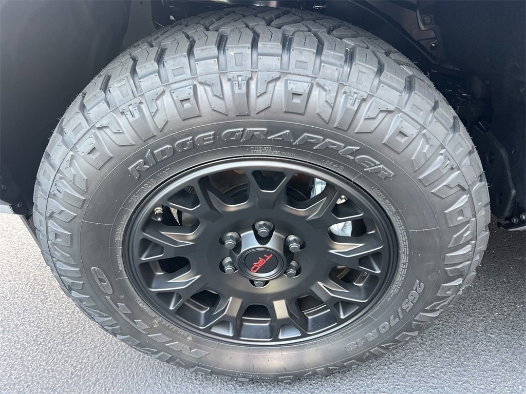 2025 Toyota 4Runner photo 11