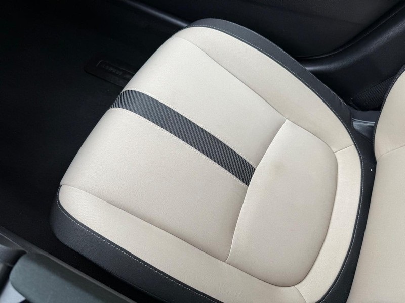 2018 Honda Civic Sport photo 26