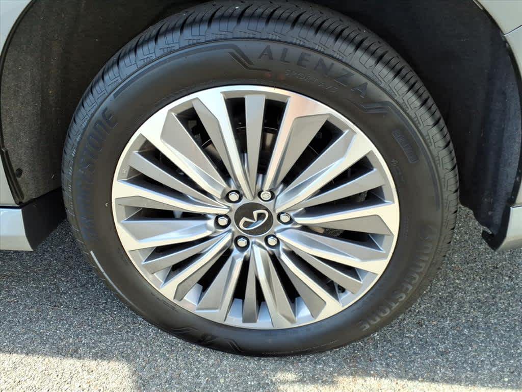 2025 Infiniti QX80 Sensory photo 8
