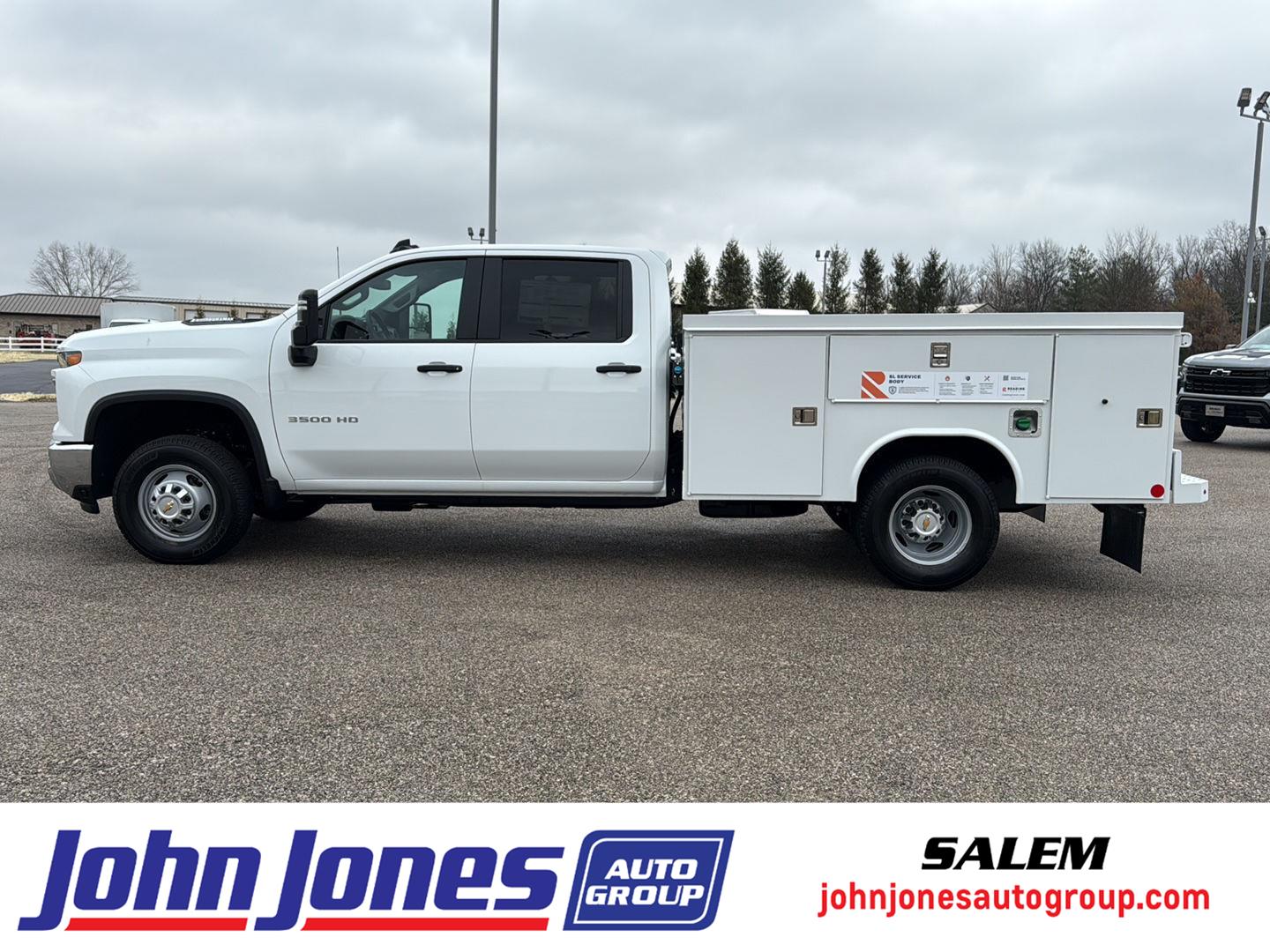 2026 Chevrolet Silverado 3500HD Work Truck's photo