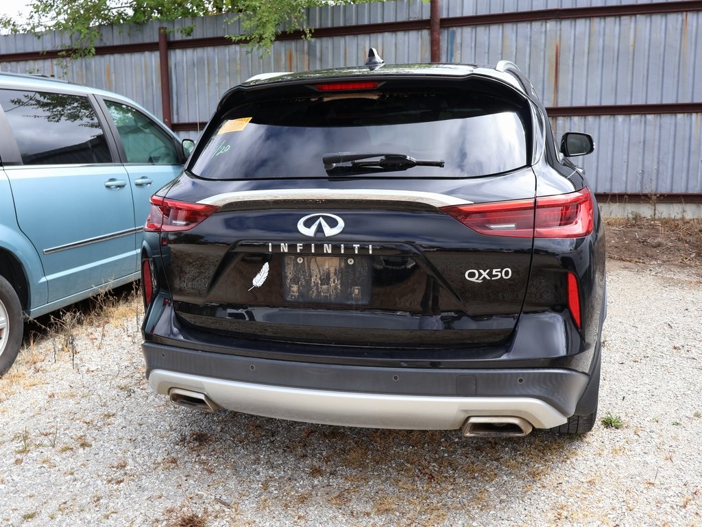 2019 Infiniti QX50 Essential photo 10