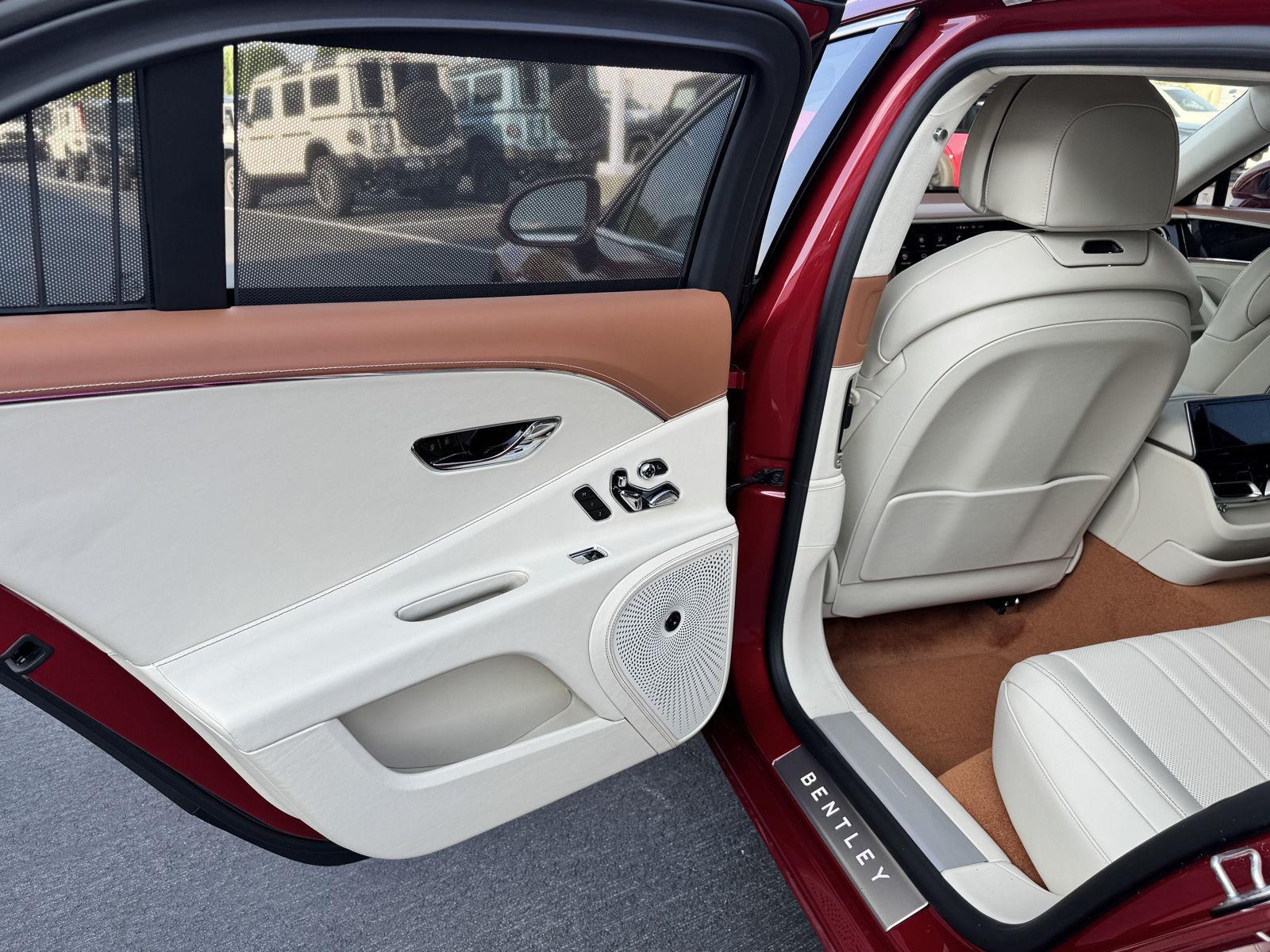 2026 Bentley Flying Spur photo 33