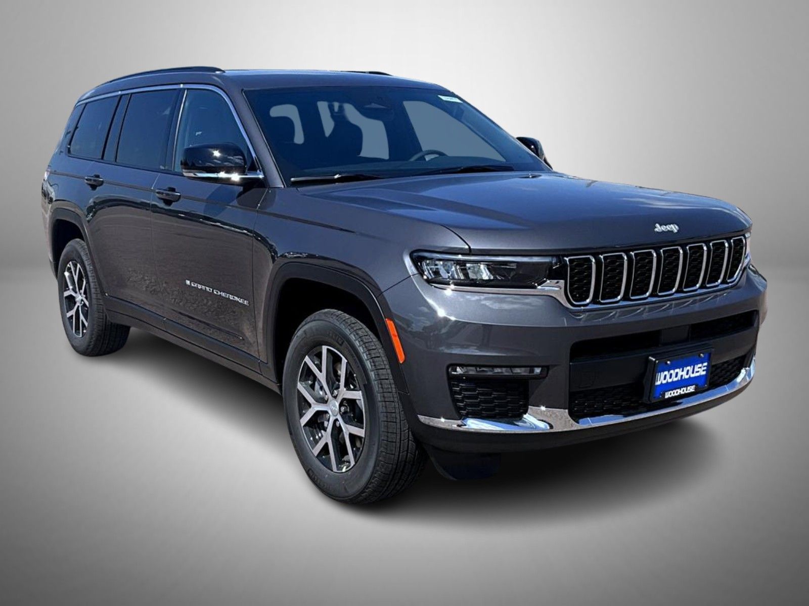 2025 Jeep Grand Cherokee Limited photo 3