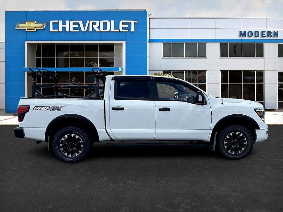 2021 Nissan Titan PRO-4X photo 6