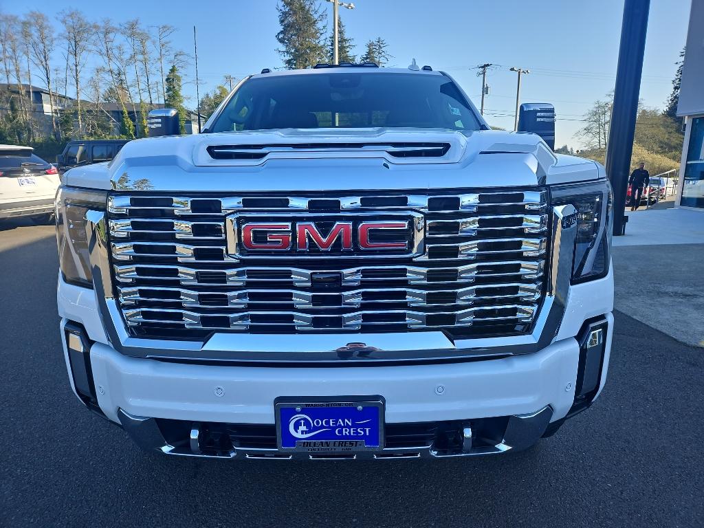 2025 Gmc Sierra 2500 HD Denali photo 3