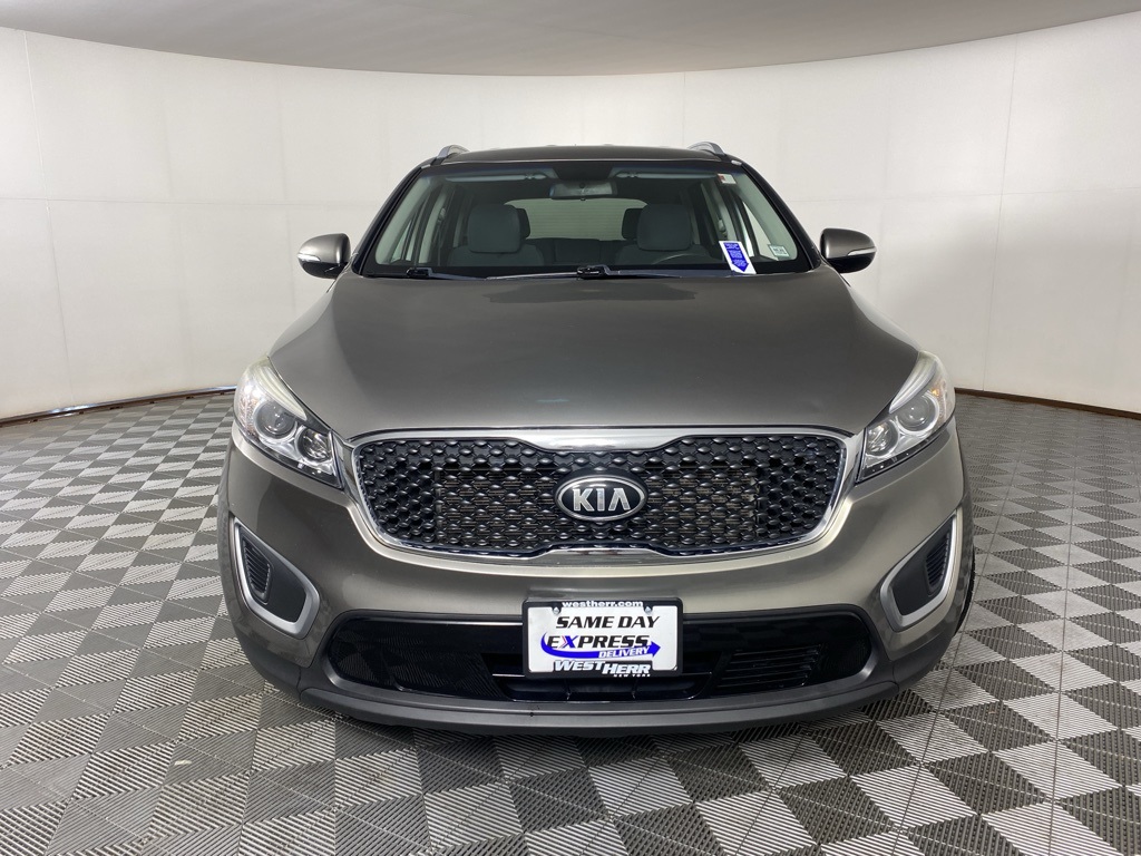 2017 Kia Sorento LX photo 3