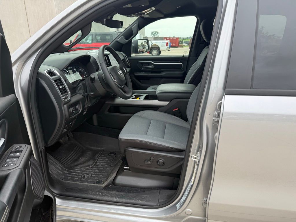 2025 Ram 1500 Big Horn Lone Star photo 5