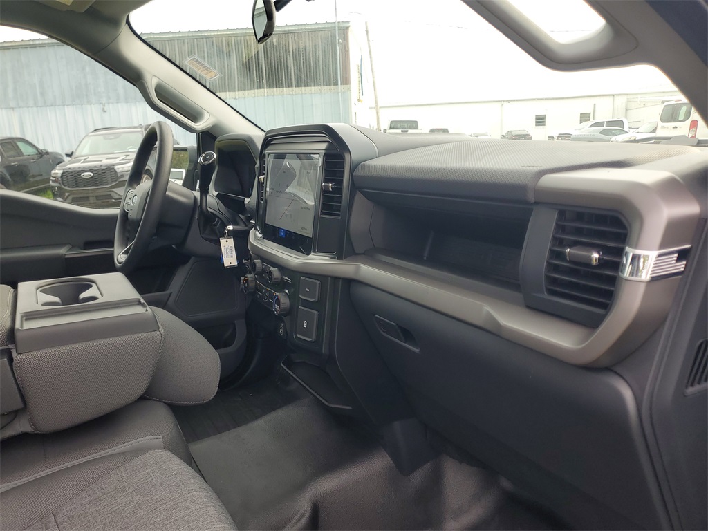 2025 Ford F-150 XL photo 24