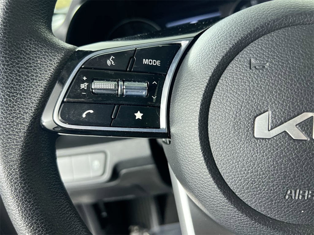 2023 Kia Forte LXS photo 16