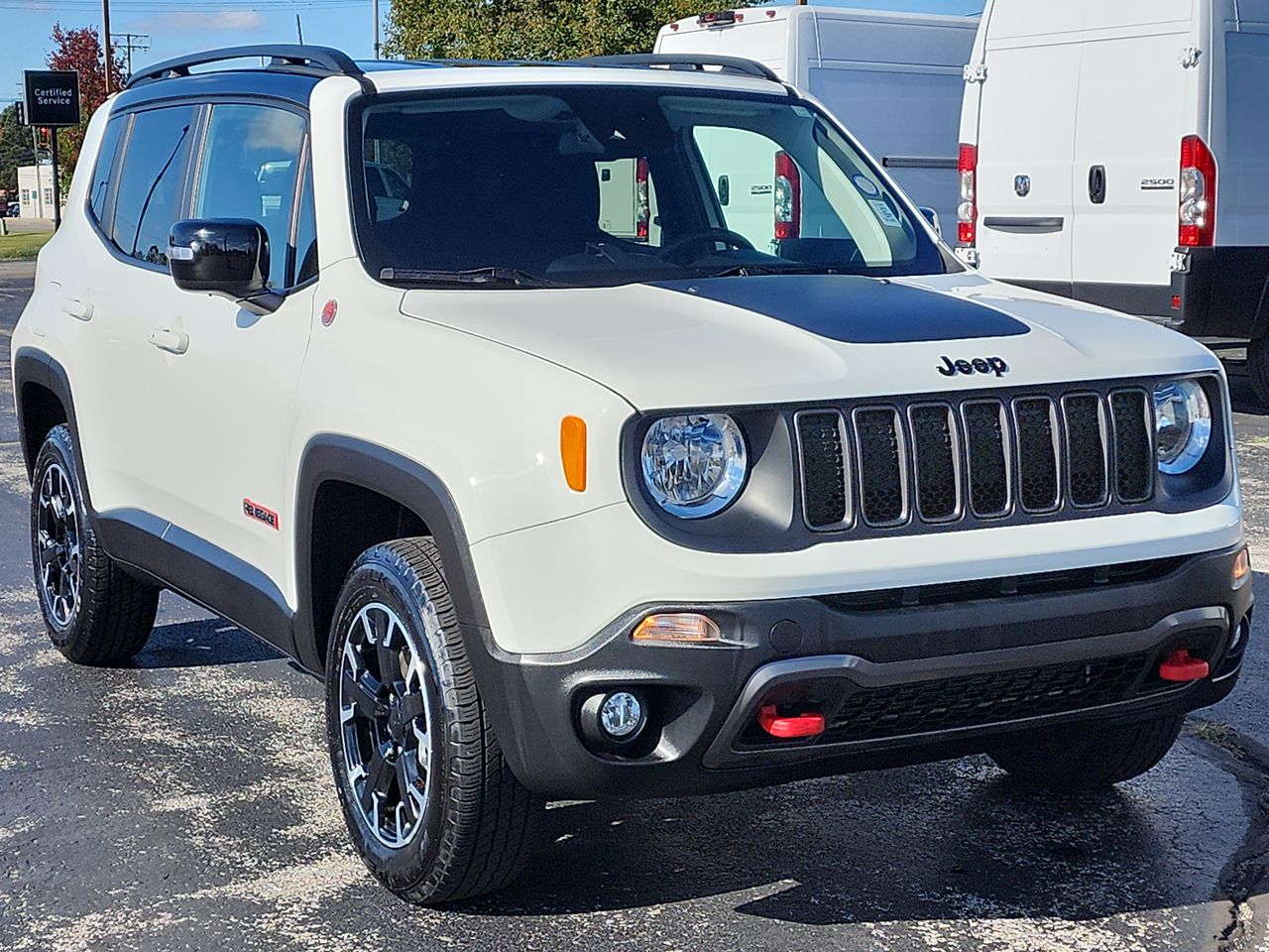 2023 Jeep Renegade Trailhawk's photo