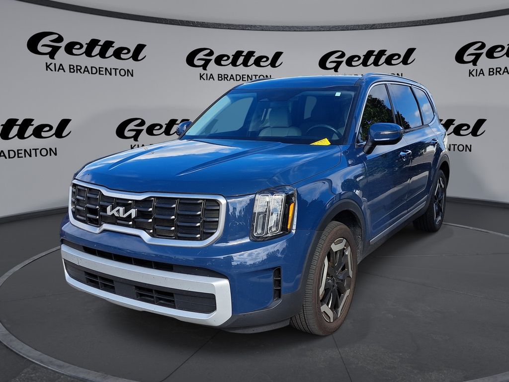 2023 Kia Telluride S's photo