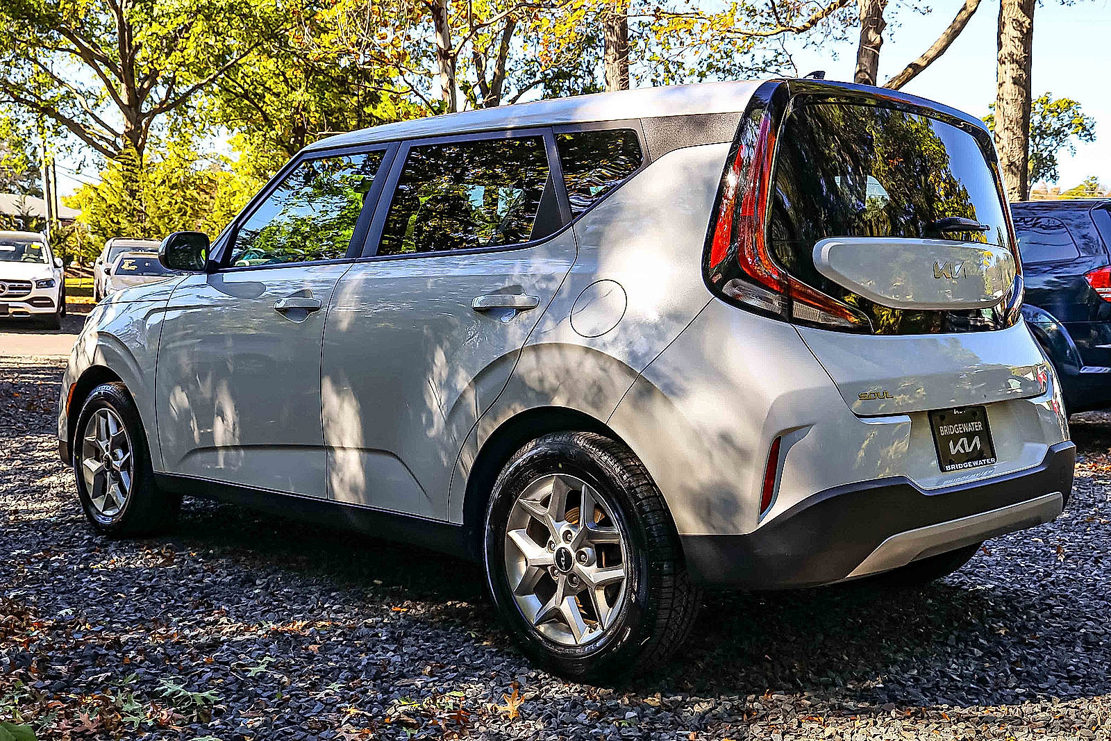 2023 Kia Soul LX photo 2