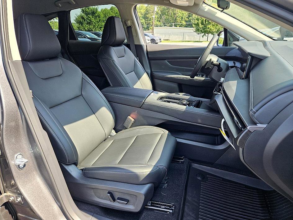 2025 Nissan Murano SV photo 15