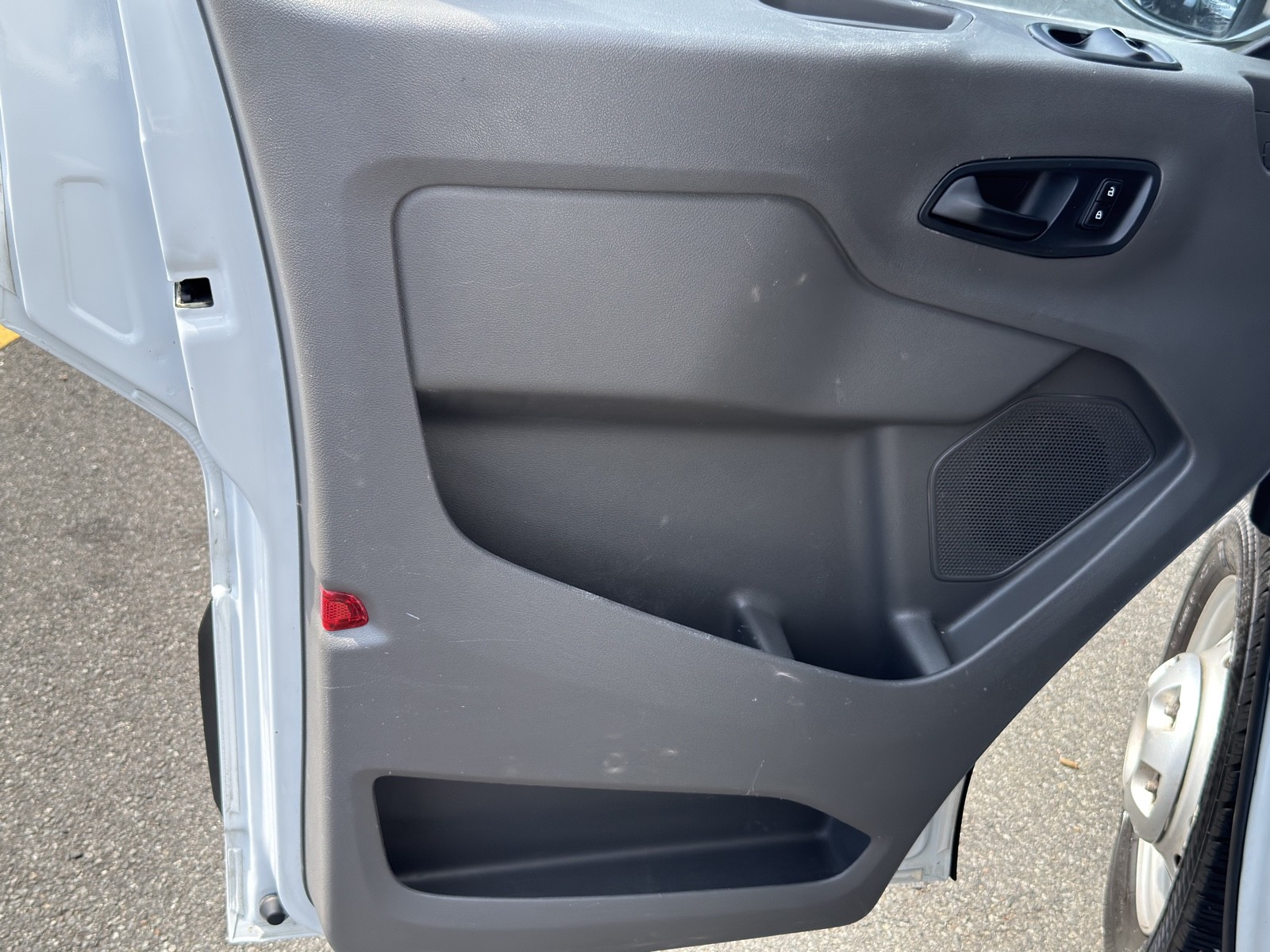 2020 Ford Transit photo 28